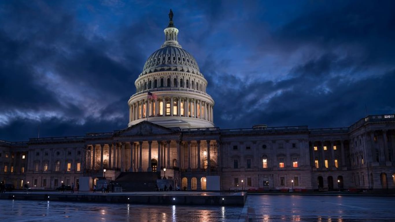 Das Kapitol der Vereinigten Staaten, Sitz des Kongresses: Bei der konstituierenden Sitzung des neuen US-Kongresses steht womöglich ein ungewöhnlicher Wahlkrimi um den mächtigsten Posten im US-amerikanischen Parlament bevor.