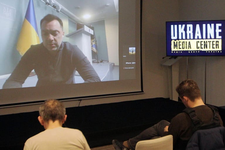 Oleksij Arestowytsch: Der Sicherheitsberater informiert seit Kriegsbeginn in Briefings und ist häufiger zu sehen als jeder ukrainische Minister.