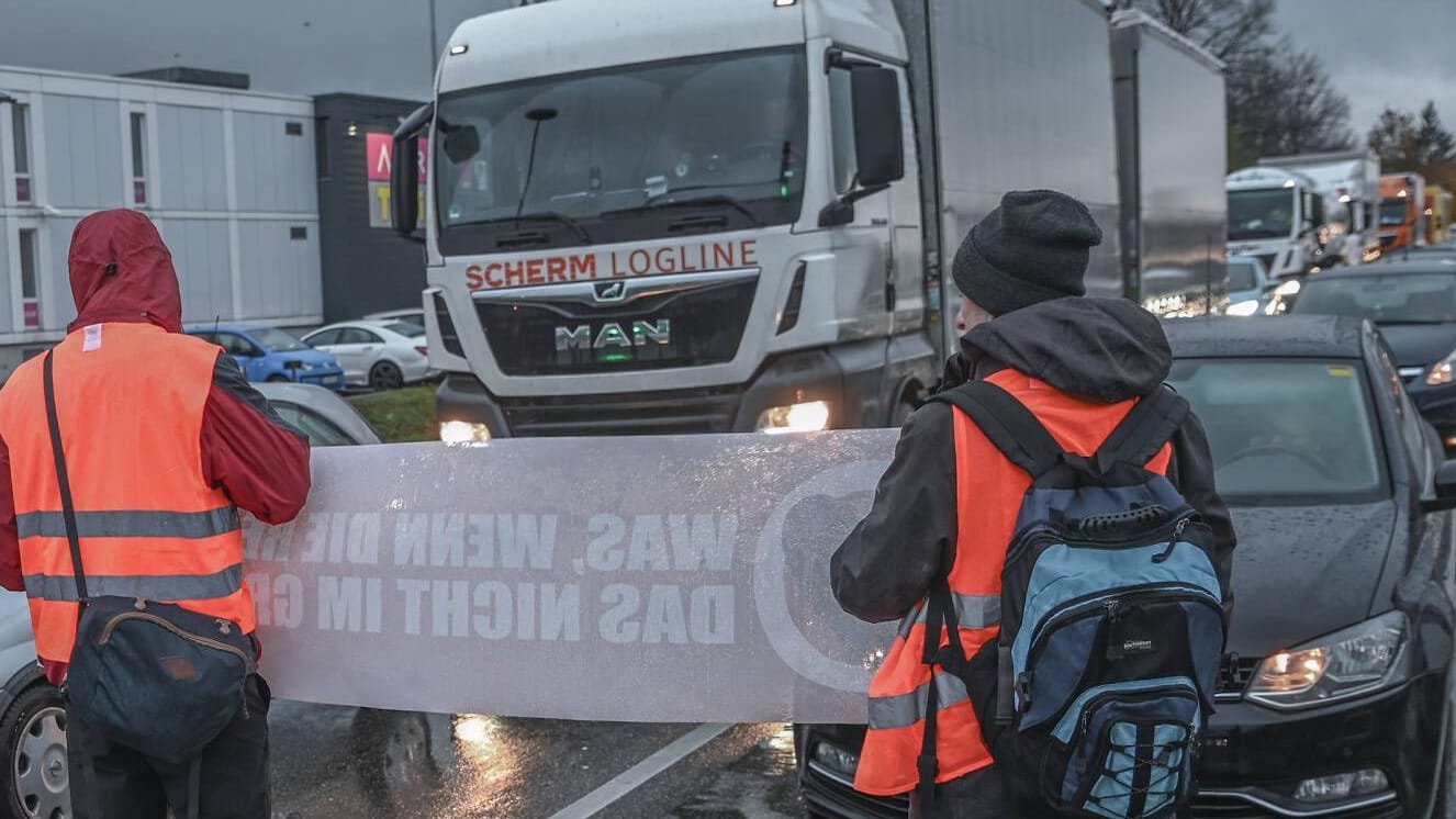 Straßenblockade der Letzten Generation (Symbolbild): Könnten sie ihre Vorsätze praktisch durchsetzen?