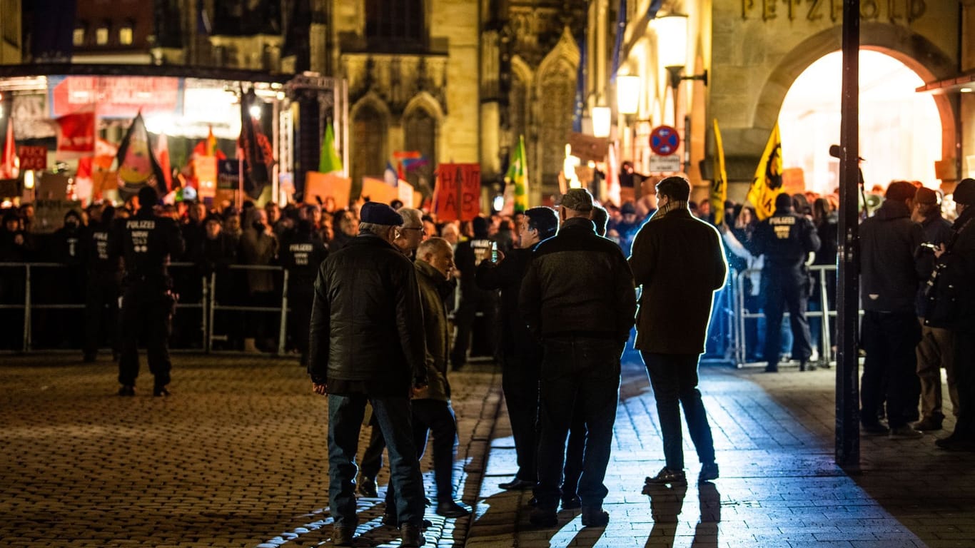 Proteste am Rathaus Münster