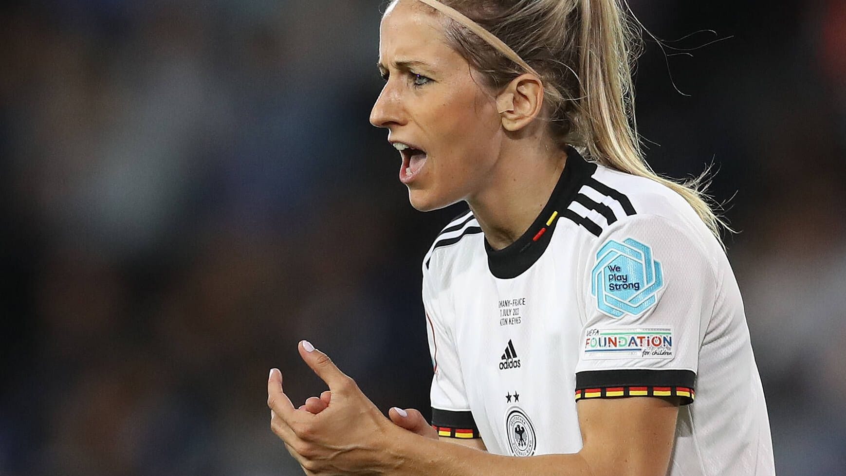 Kathrin Hendrich: Die Nationalspielerin befürwortet gemischte Teams.