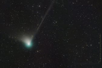Komet C/2022 E3 (ZTF): Der Himmelskörper ist in den kommenden Wochen am Nachthimmel zu sehen.