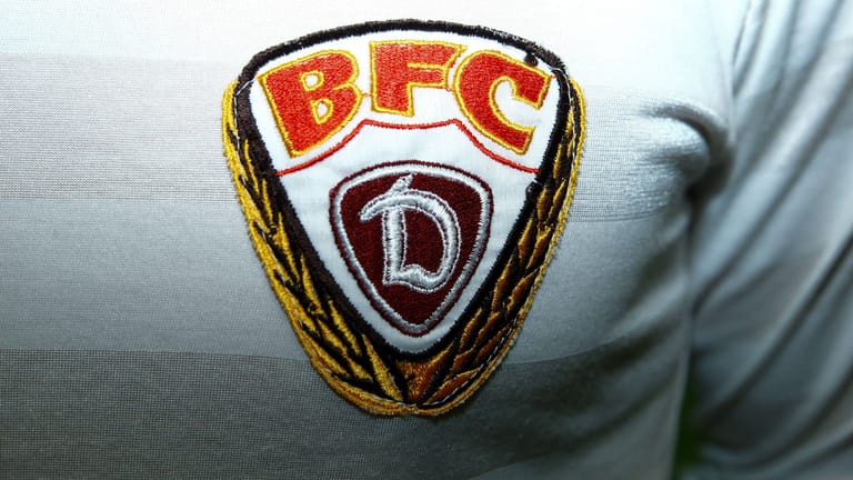 Bald wieder auf den Trikots: Das alte Logo des BFC Dynamo.