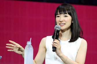 Marie Kondo (Archiv): Die Entrümpelungsexpertin hat es "irgendwie aufgegeben", ihr Zuhause ordentlich zu halten.