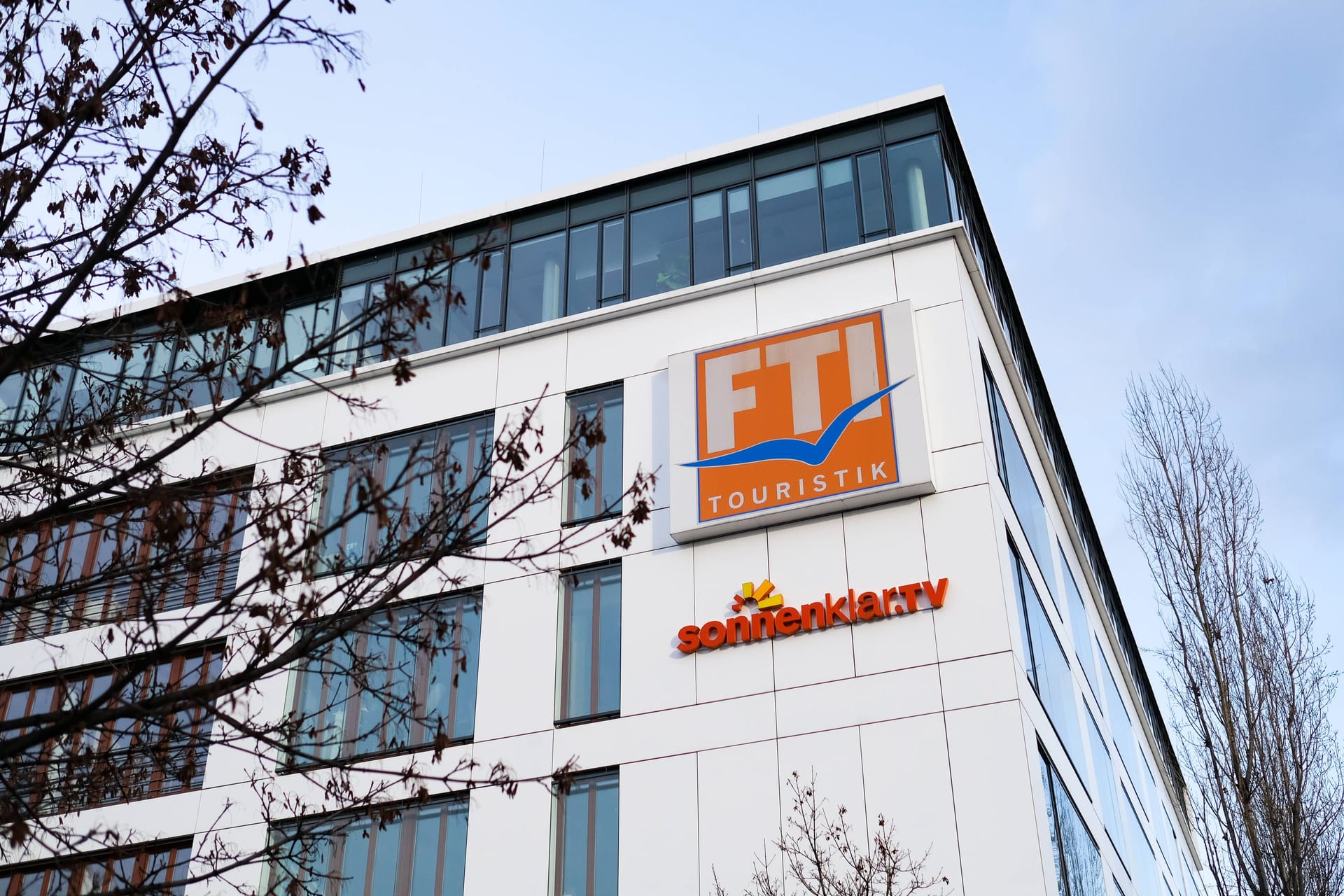 Zentrale von FTI in München (Archivbild): Der Konzern könnte von der Rewe-Gruppe übernommen werden. Zentrale von FTI in München (Archivbild): Der Konzern könnte von der Rewe-Gruppe übernommen werden.