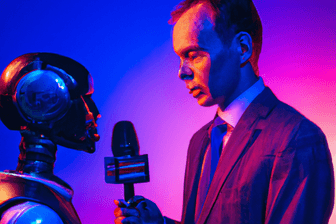 KI-Roboter im Interview: So stellt sich DALL E das Gespräch vor – im modernen "Synthwave"-Stil.
