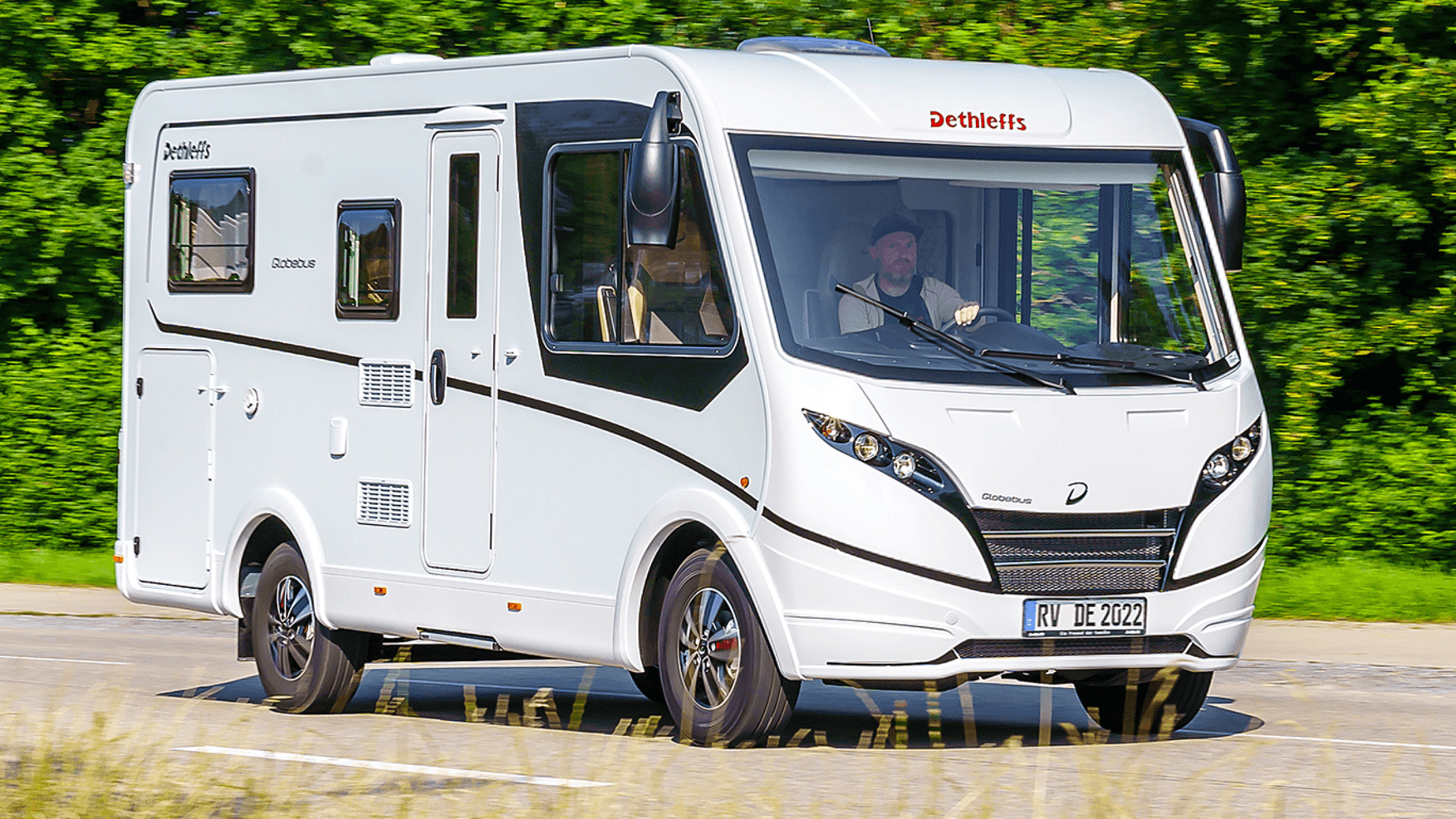 Dethleffs Globebus: Fahrbereit wiegt das Wohnmobil 2,7 Tonnen – so viel wie ein 7er BMW.