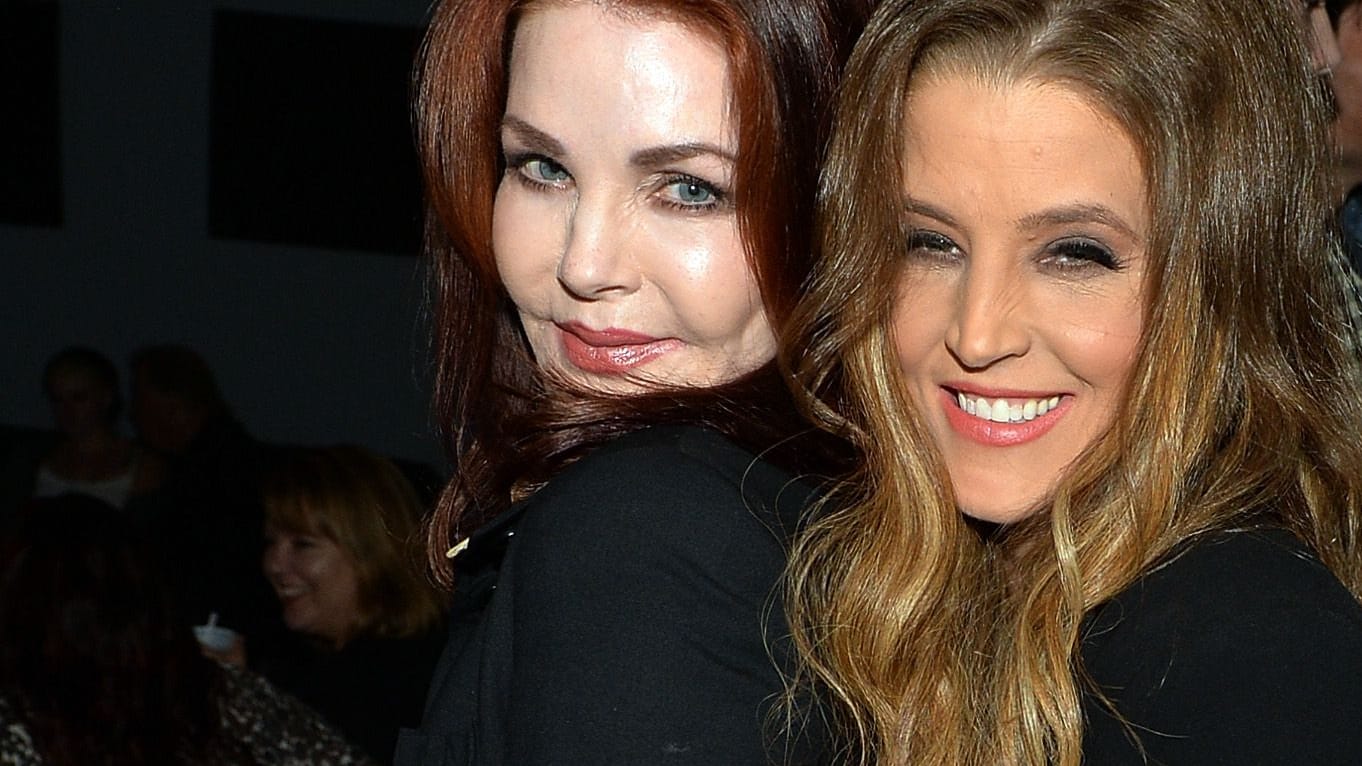 Priscilla und Lisa Marie Presley: Hier posierten Mutter und Tochter im September 2013.