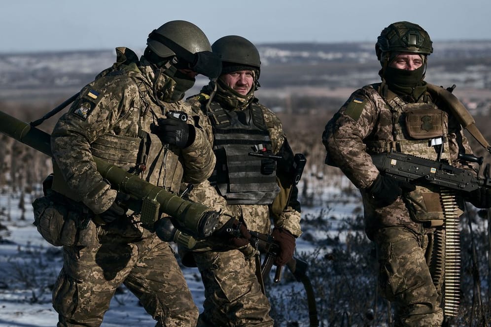 Ukrainische Soldaten nahe Soledar: Nach Angaben aus Kiew wird dort weitergekämpft.