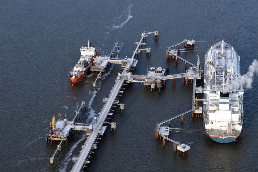 Der erste Anleger für Schiffe mit Flüssigerdgas in Wilhelmshaven: Rund 170.000 Kubikmeter verflüssigtes Erdgas brachte die "Maria Energy".
