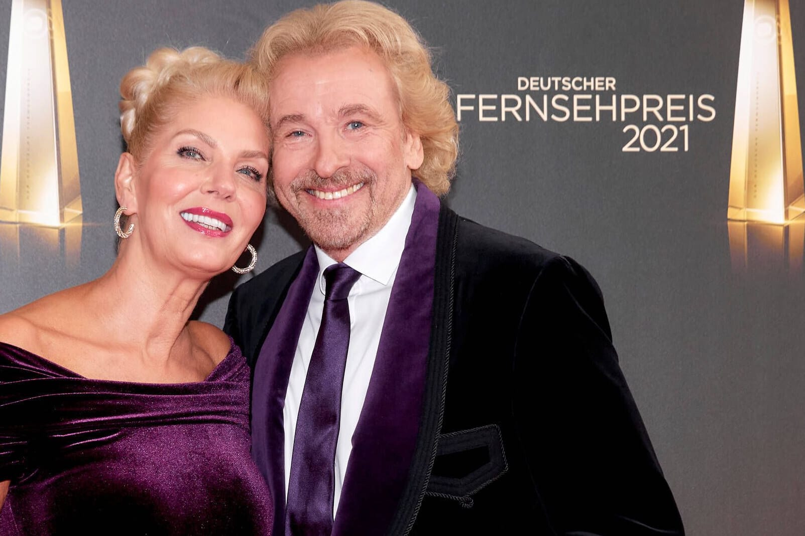 Erleben einen zweiten Frühling: Karina Mroß und Thomas Gottschalk machten ihre Liebe 2019 offiziell.