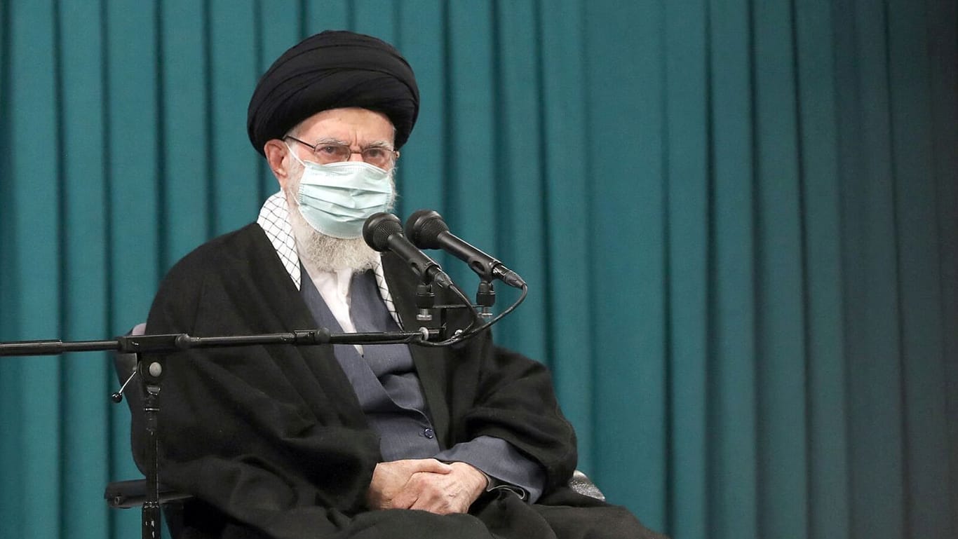 Ajatollah Ali Chamenei: Das iranische Staatsoberhaupt schlägt versöhnlichere Töne als bisher.