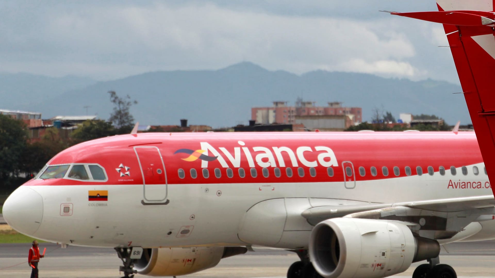 AVIANCA-M-A/