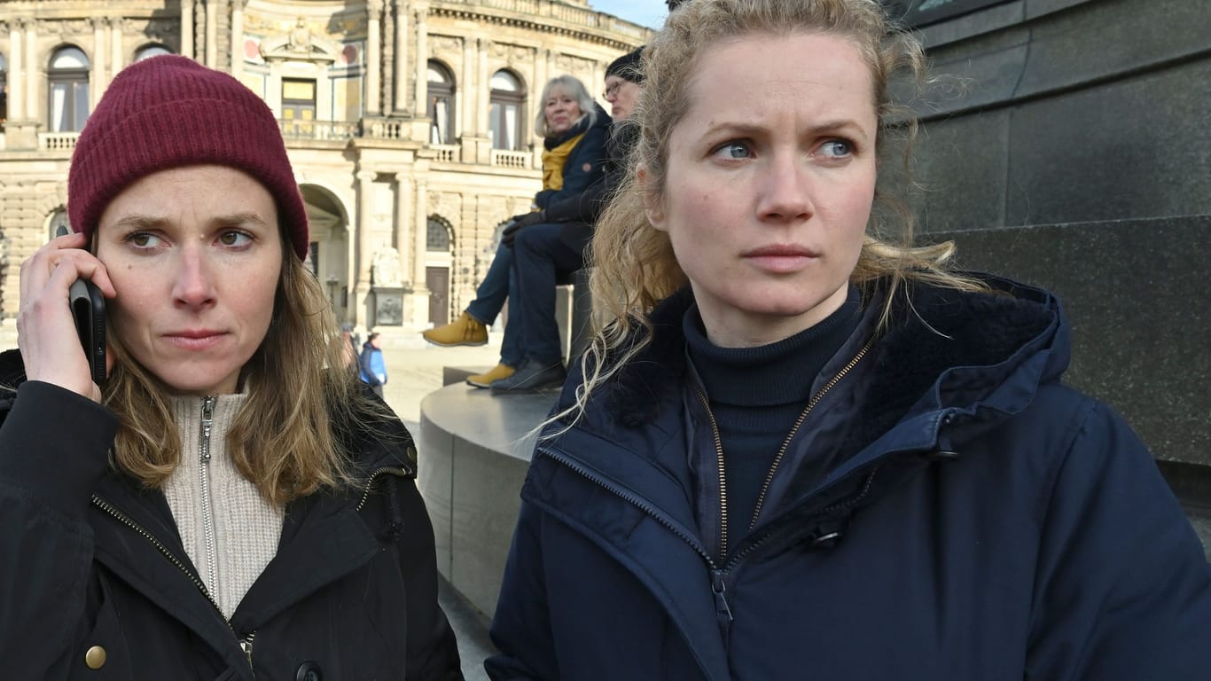 "Tatort: Totes Herz": Karin Gorniak (Karin Hanczewski) und Leonie Winkler (Cornelia Gröschel) ermitteln in Dresden.