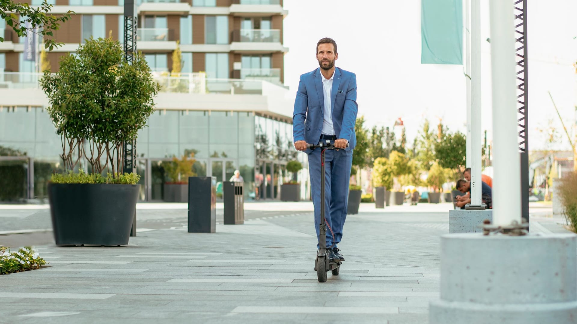 E-Scooter Reichweite: Im Normalfall hält ein Akku bis zu 80 km.