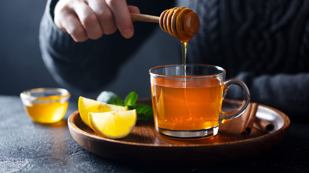 Tee-Stunde: Allgemein gilt das Getränk als gesund.