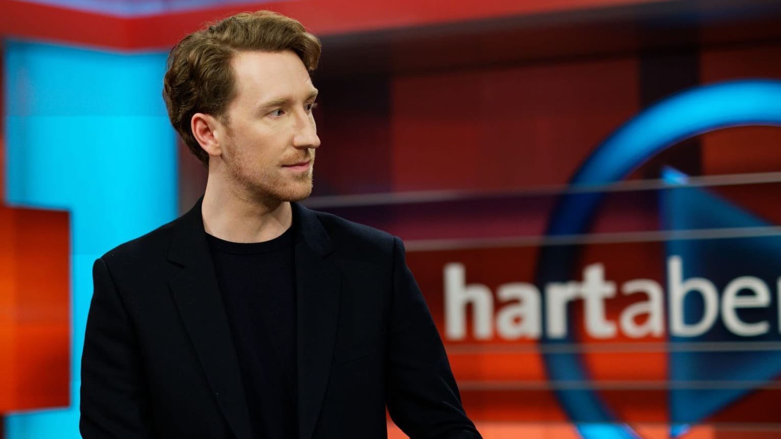 Louis Klamroth: Er ist der neue Moderator der ARD-Polit-Sendung "Hart aber fair".