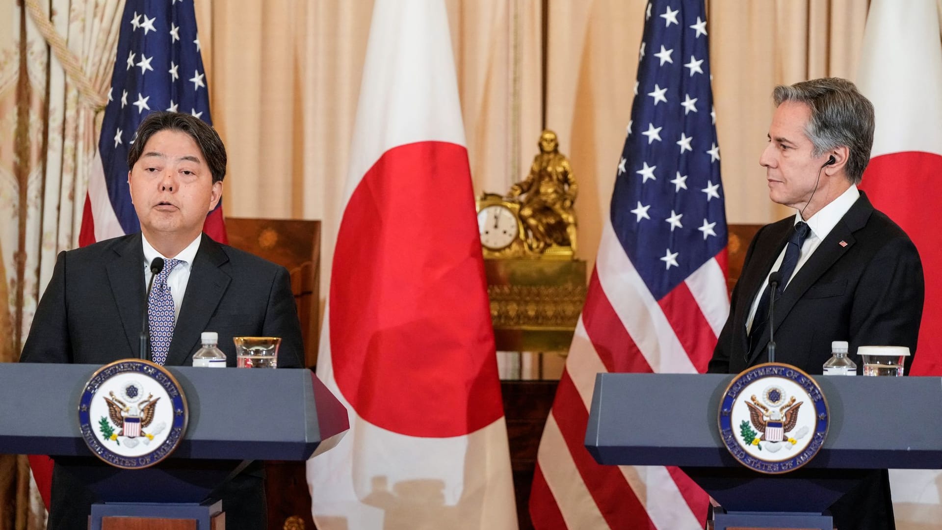 US-Außenminister Antony Blinken mit seinem japanischem Amtskollegen Yoshimasa Hayashi: Blinken und US-Verteidigungsminister Lloyd Austin waren zu Besuch in Japan.