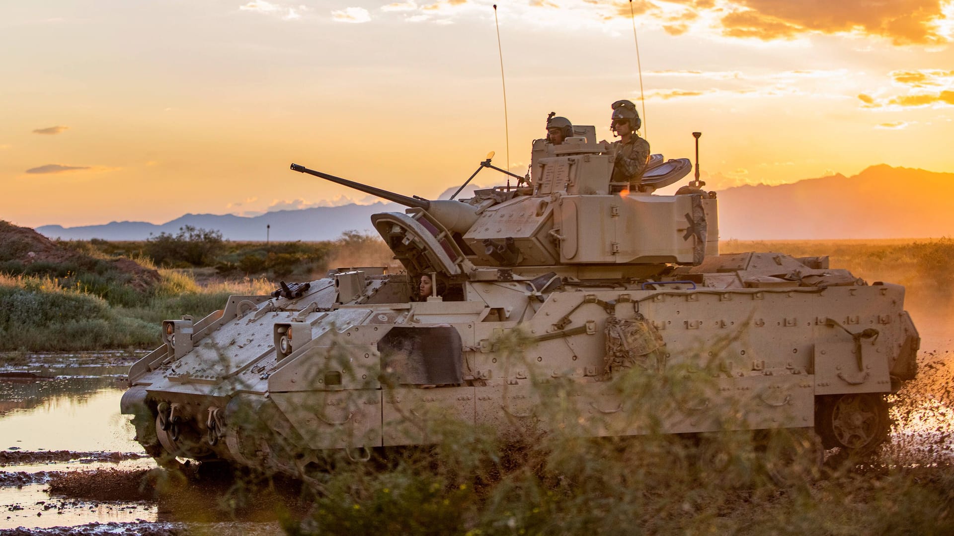 Ein Bradley-Schützenpanzer der US-Armee: Die USA liefern diese Modelle der Ukraine.