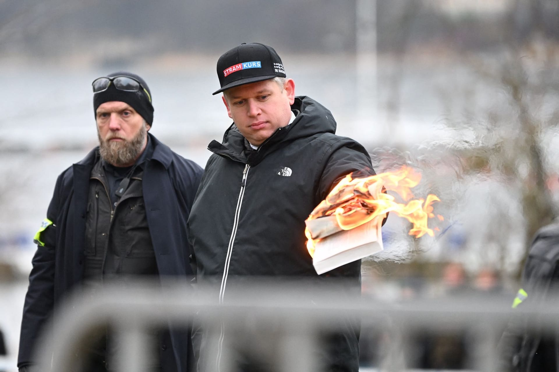 Rasmus Paludan: Der rechtsextreme Politiker hat mit islamfeindlichen Äußerungen schon öfter für Empörung gesorgt.