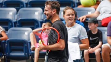 Jule Niemeier und Trainer Christopher Kas (l.): Die Dortmunderin hat bei den Australian Open ordentlich zugeschlagen.