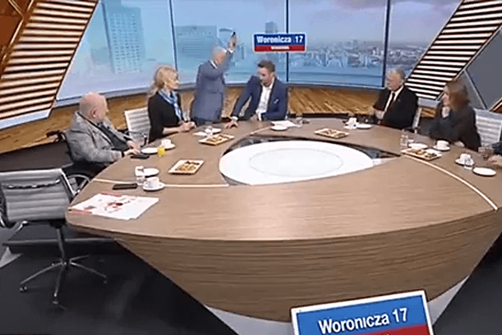 Skurrile Szenen im polnischen Fernsehen