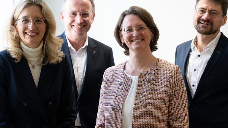 Nina Lubomierski, Christian Kopp, Gabriele Hoerschelmann und Klaus Schlicker (von links): Sie stehen zur Wahl.