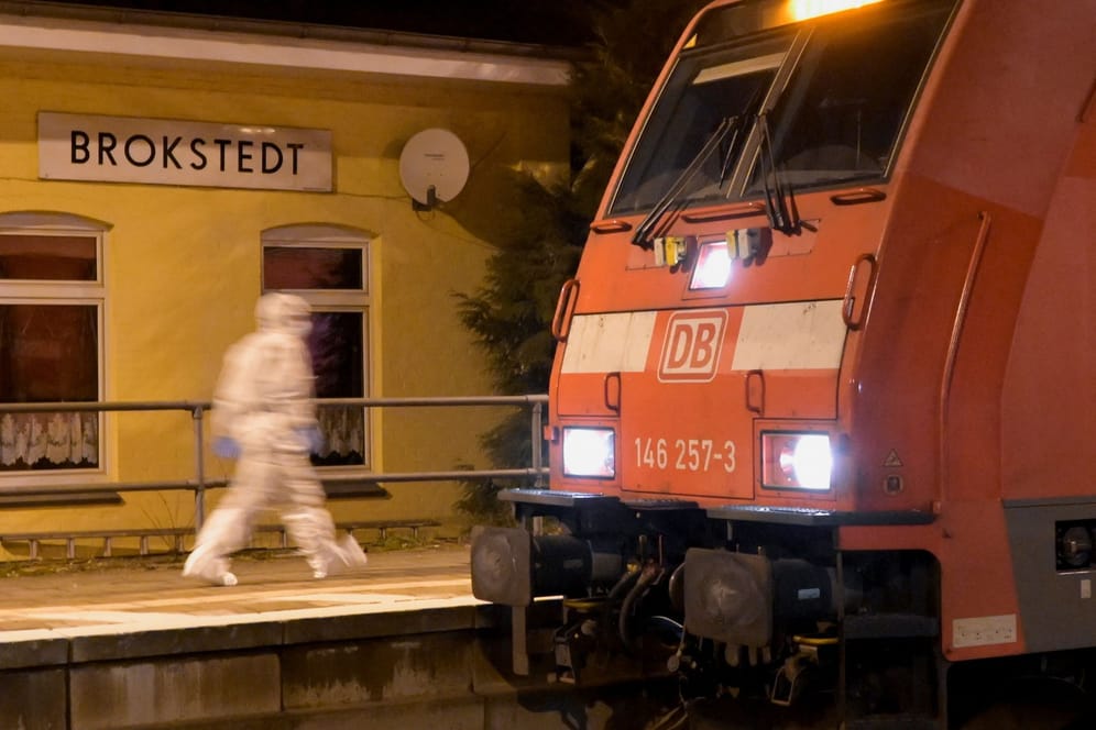 Bahnhof Brokstedt: In diesem Regionalzug soll Ibrahim A. zwei Menschen erstochen haben.