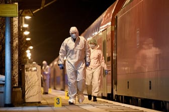 Forensiker am Bahnhof in Brokstedt: "All unsere Gedanken sind bei den Opfern."