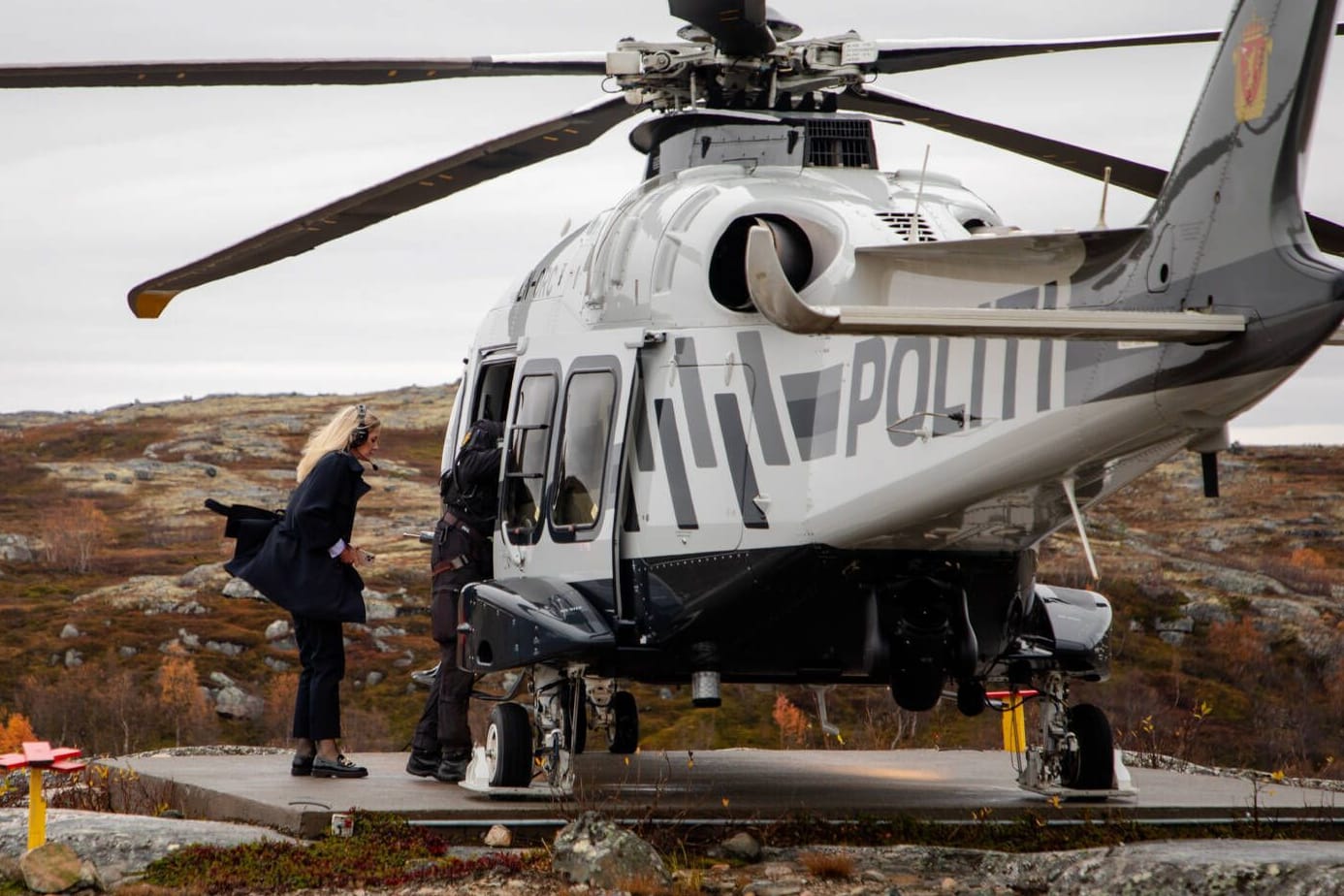 Norwegens Justizministerin Emilie Enger Mehl beim Besuch eines Grenzpostens bei Kirkenes, nahe der russischen Grenze (Archivbild): Nach einem illegalen Grenzübertritt Anfang Januar, könnte ein ehemaliger russicher Söldner nun abgeschoben werden.