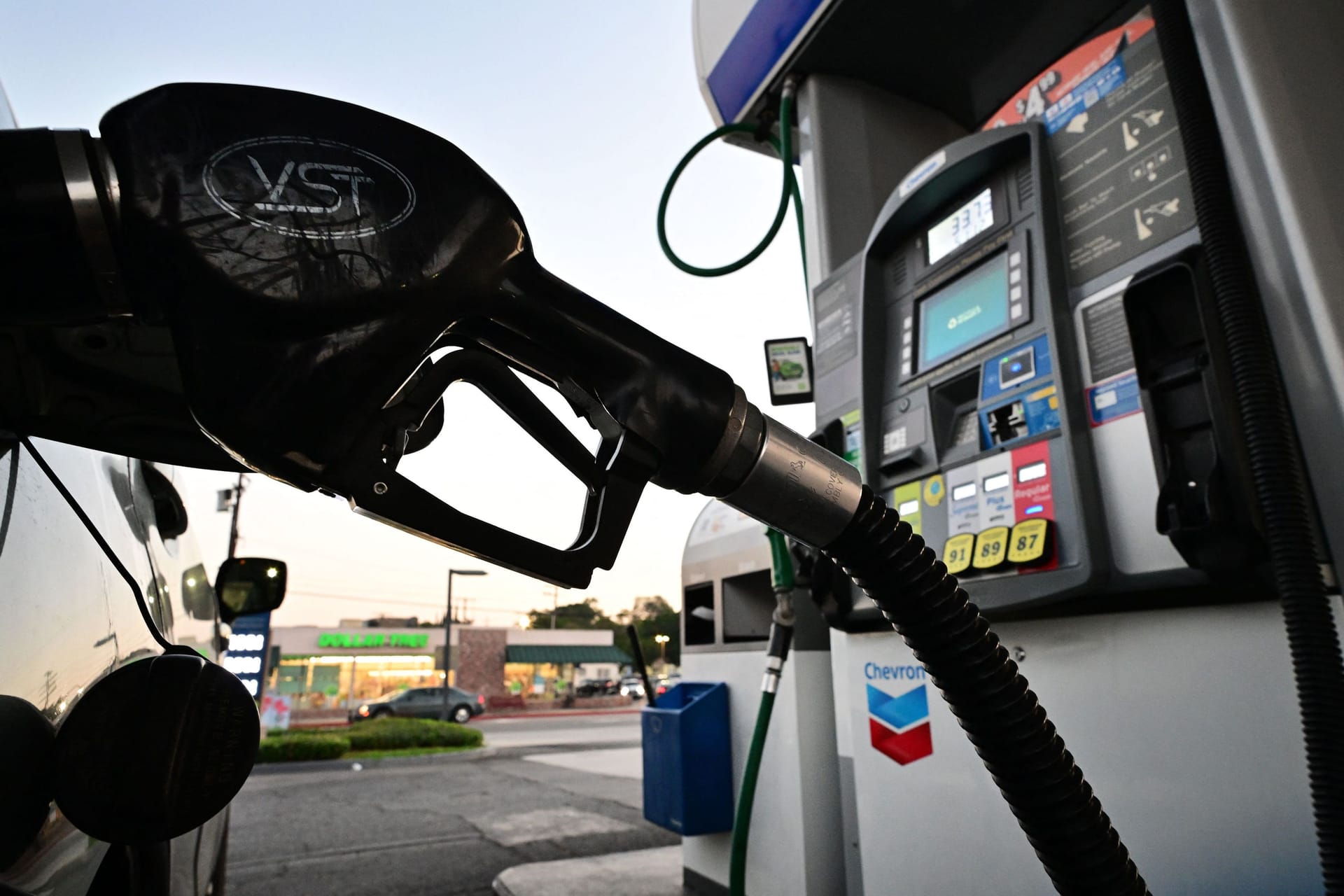 Tankstelle in Oregon (Symbolbild): Ein Tankwart verweigerte einer Frau die Bedienung aus rassistischen Motiven.