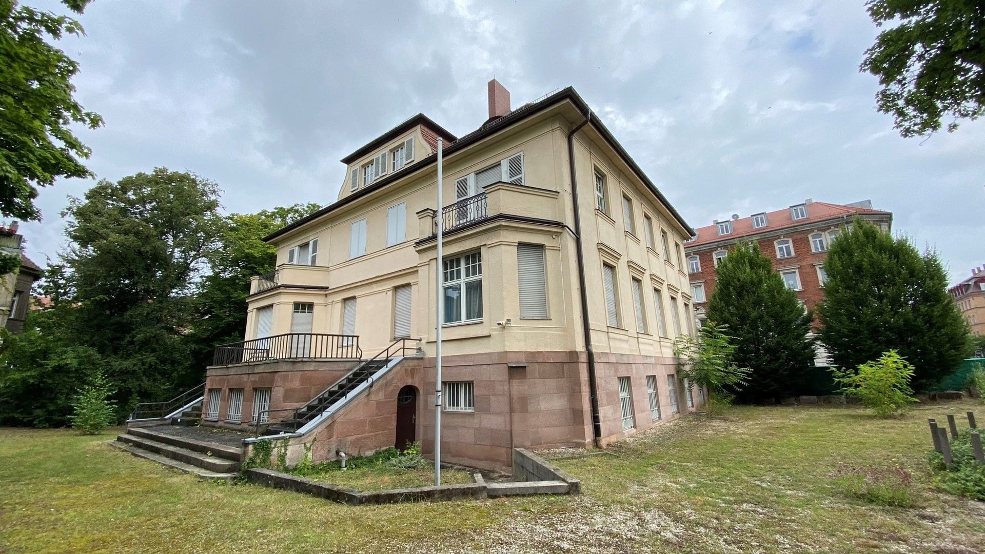 Die ehemalige BND-Villa in St. Johannis (Archivbild): Der neue Eigentümer hat bereits Pläne für das Haus.