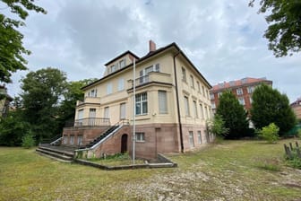 Die ehemalige BND-Villa in St. Johannis (Archivbild): Der neue Eigentümer hat bereits Pläne für das Haus.