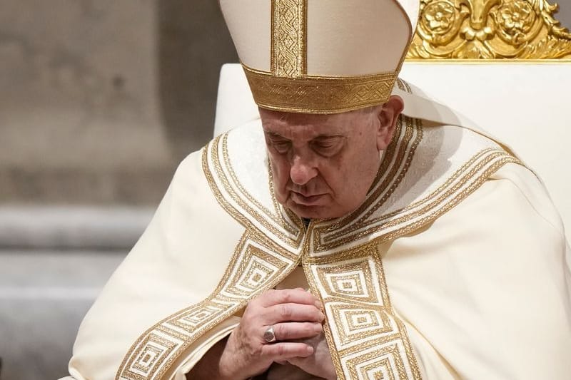 Papst Franziskus in Vatikanstadt: Der Papst Franziskus leitet die erste Vesper und das 'Te Deum' im Petersdom und feiert zum Ende des Jahres den traditionellen Dankgottesdienst.