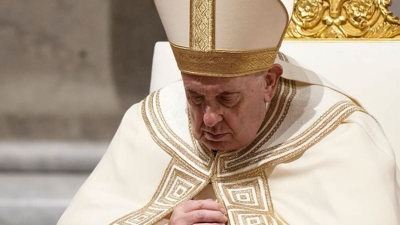 Papst Franziskus in Vatikanstadt: Der Papst Franziskus leitet die erste Vesper und das 'Te Deum' im Petersdom und feiert zum Ende des Jahres den traditionellen Dankgottesdienst.