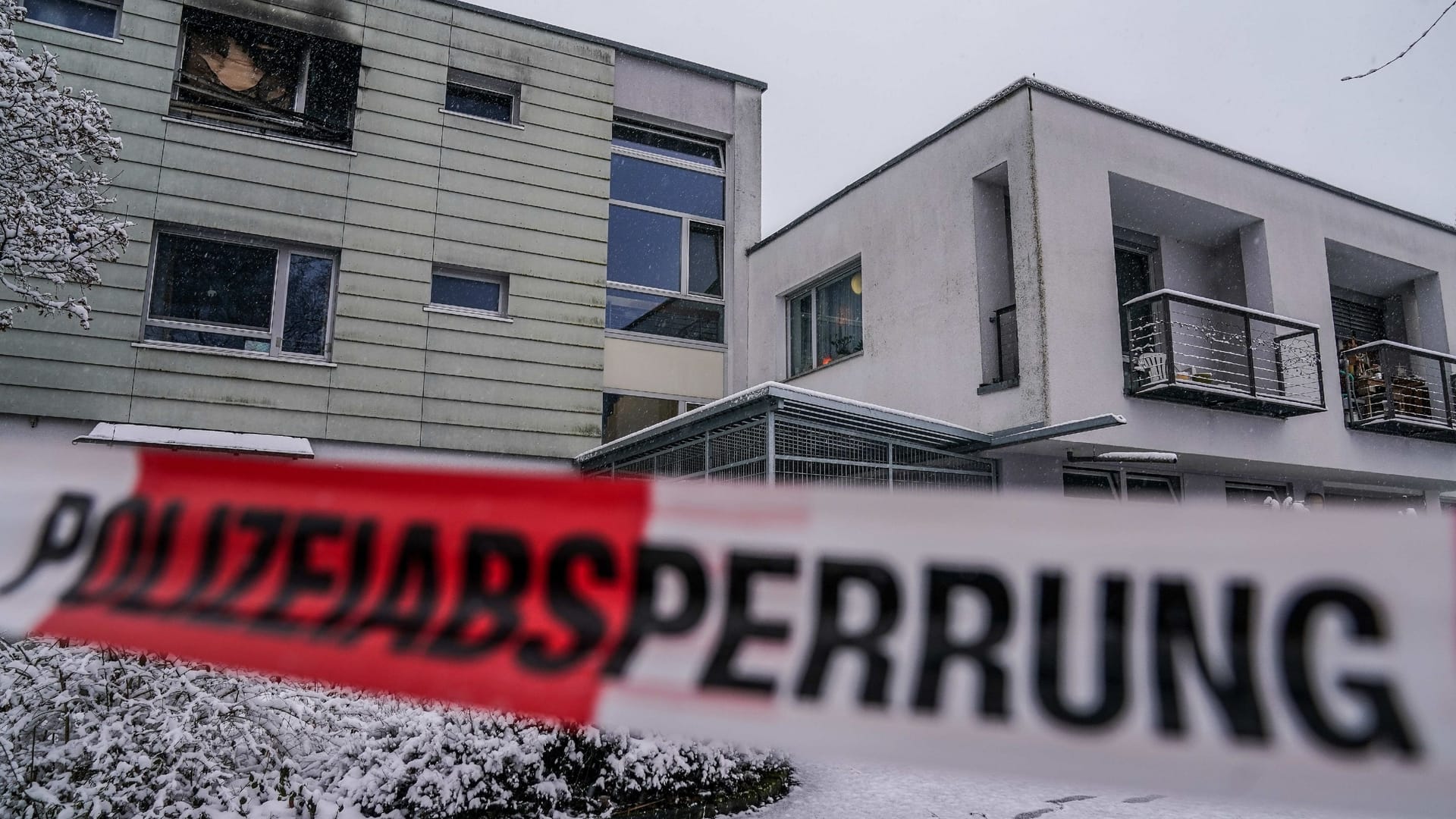 Das Reutlinger Pflegeheim am Tag nach dem Brand: Die Ermittler gehen davon aus, dass das Feuer absichtlich gelegt wurde. Das Reutlinger Pflegeheim am Tag nach dem Brand: Die Ermittler gehen davon aus, dass das Feuer absichtlich gelegt wurde.