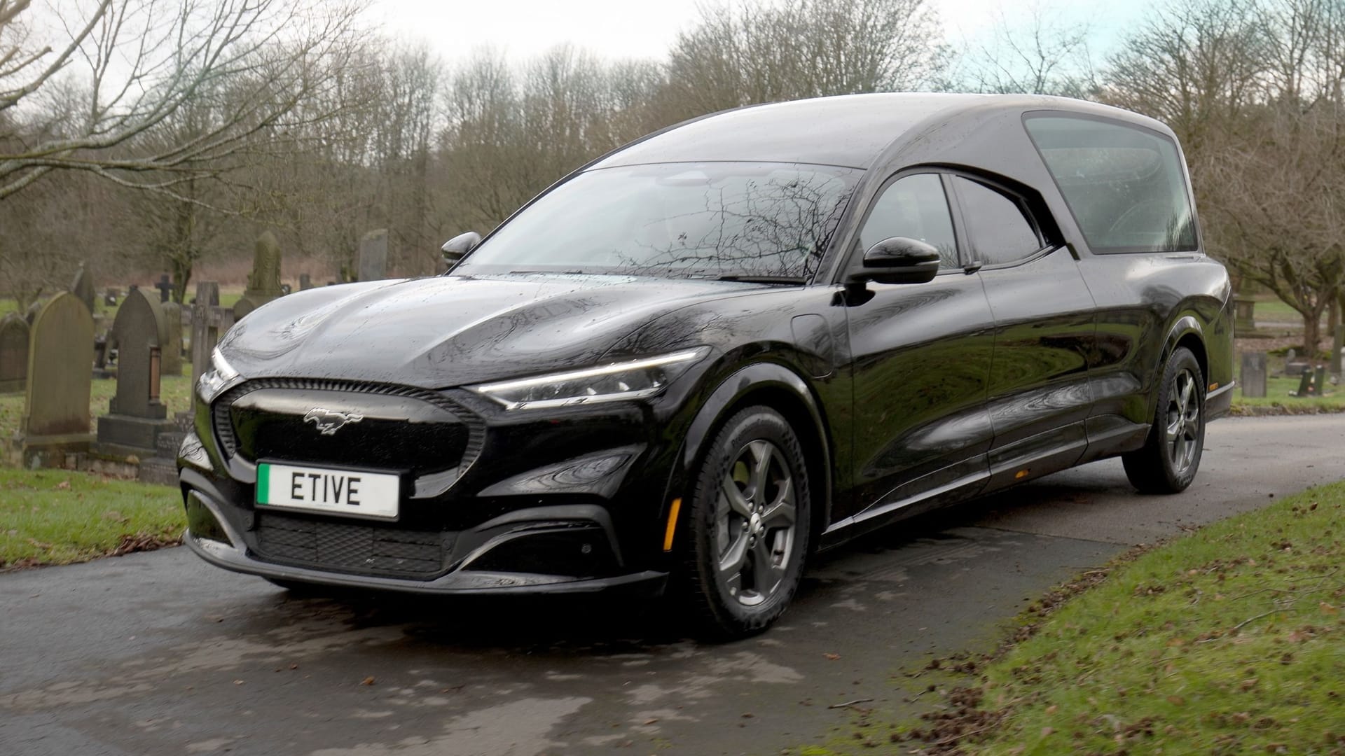 Elektrisches Ponycar für die letzte Reise: Der Ford Mustang Mach-E als Leichenwagen