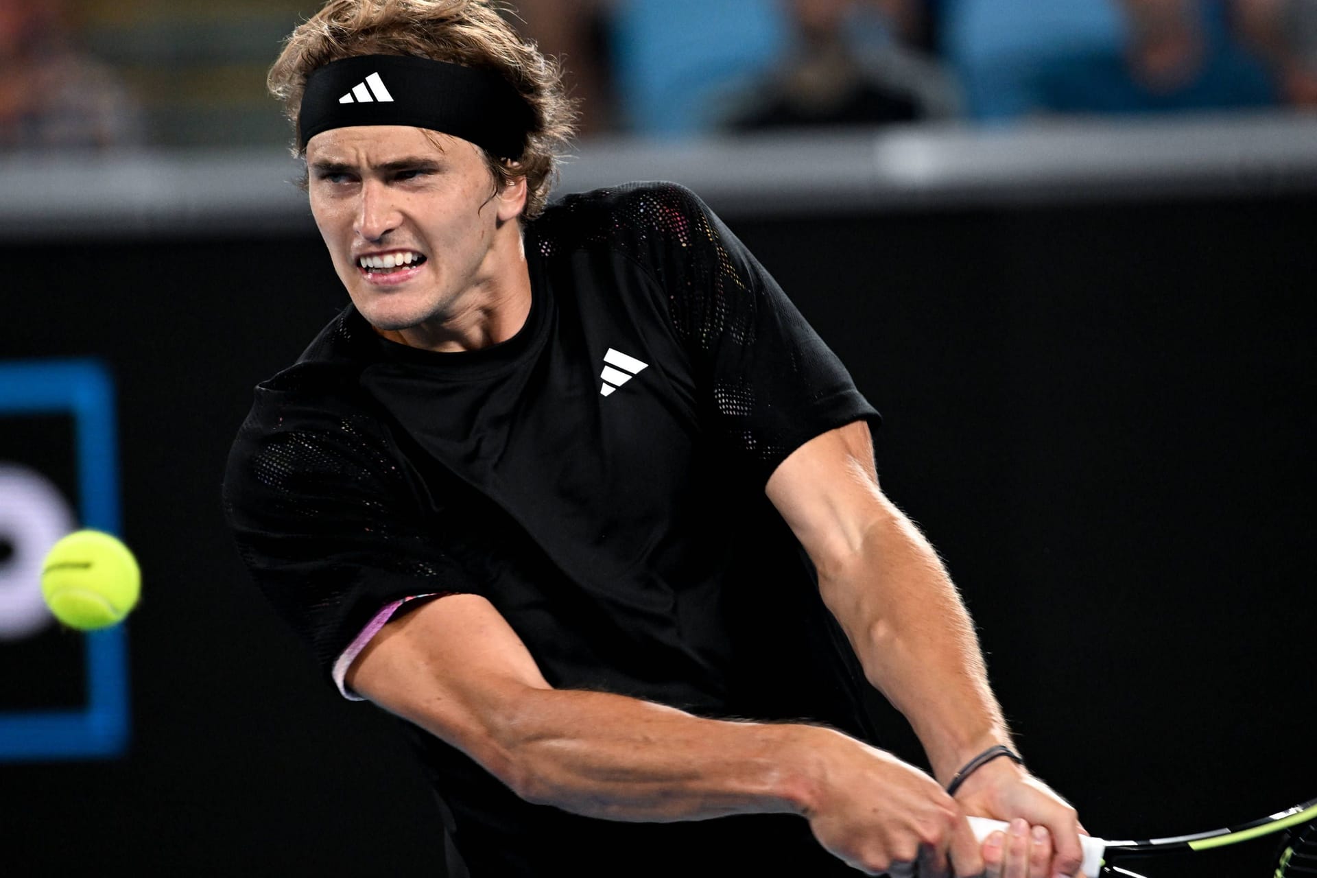 Alexander Zverev: Der deutsche Tennisprofi schied bei den Australian Open in der zweiten Runde aus.