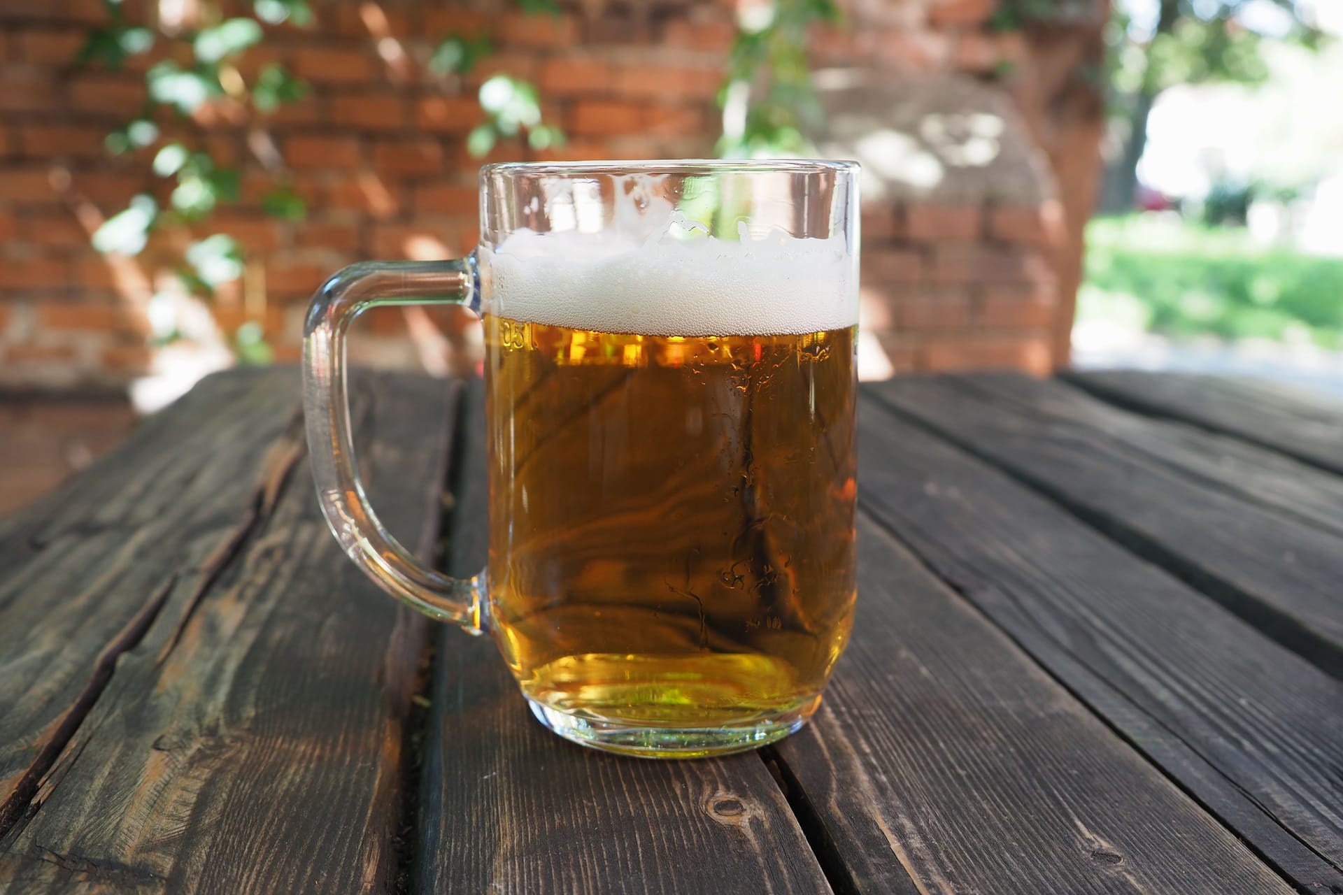 Ein Bier in einem Wirtshaus: Ein Bier in einem Wirtshaus: