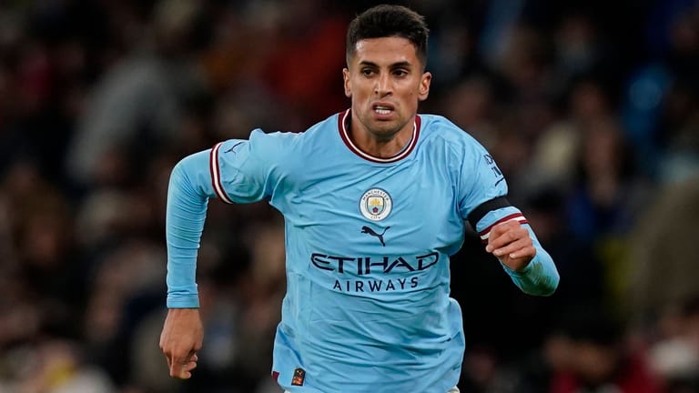 Joao Cancelo: Er soll von Manchester City zum FC Bayern wechseln.