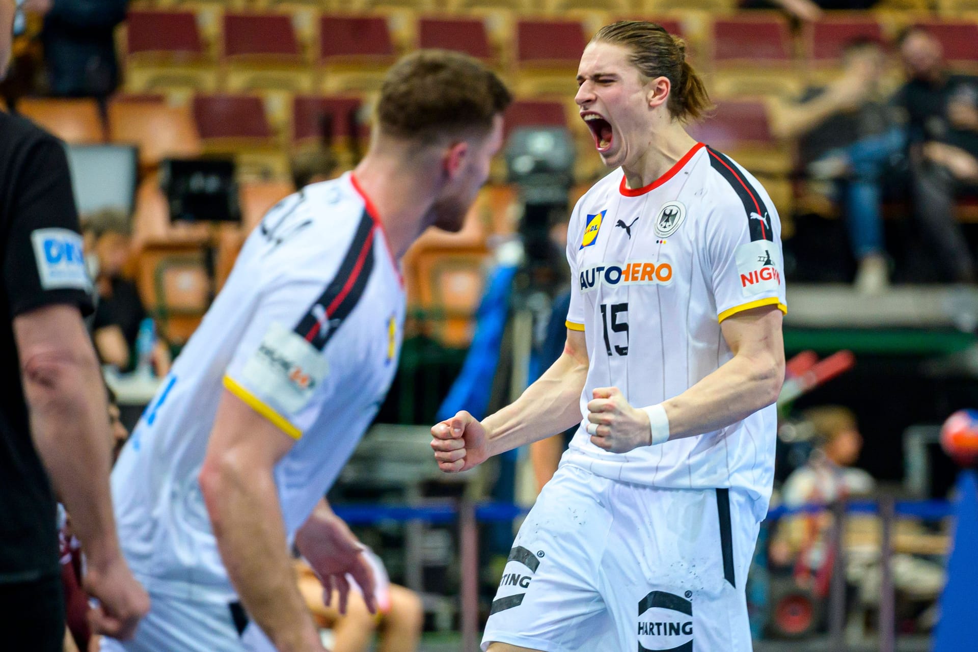 Souveräne erste, wackelige zweite Hälfte: So lässt sich Deutschlands Auftakt in die Handball-WM in Polen zusammenfassen. Dass es gegen Katar am Ende dennoch zu einem ungefährdeten Sieg reichte, verdankt die DHB-Auswahl vor allem zwei herausragenden Akteuren. Die Einzelkritik.