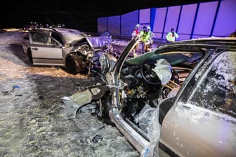 Die Unfallstelle: Im Peugeot starb ein Mann.