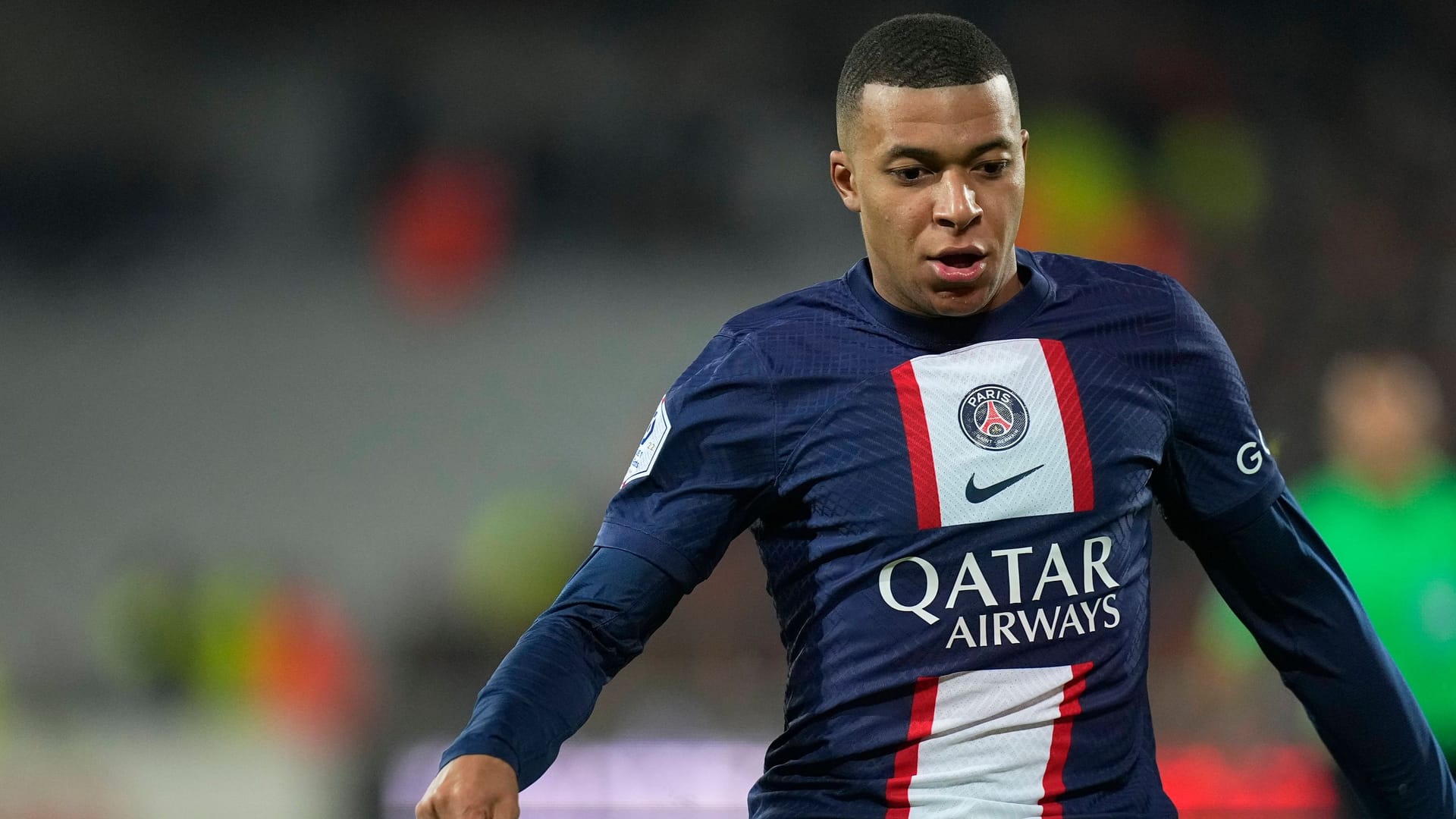 Kylian Mbappe: Er stellt sich schützend vor Landesikone Zinedine Zidane.