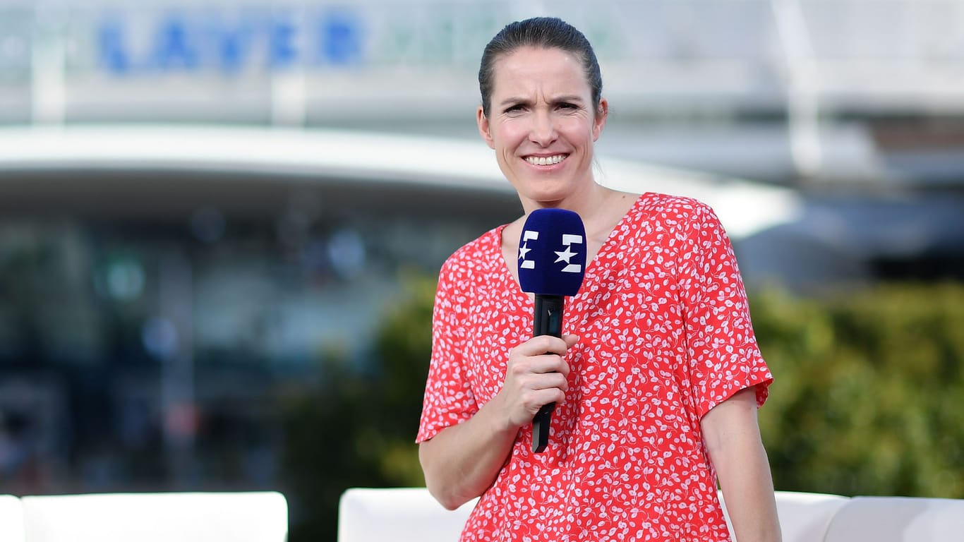 Justine Henin: Die Belgierin ist bei den Australian Open für den paneuropäischen Sender Eurosport im Einsatz.