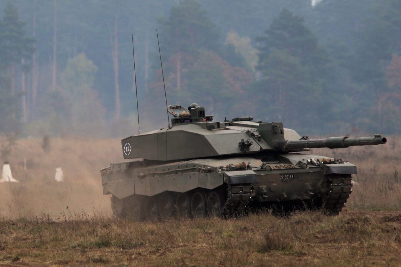 Challenger-Panzer (Archivbild): Großbritannien hat eine Lieferung angekündigt.