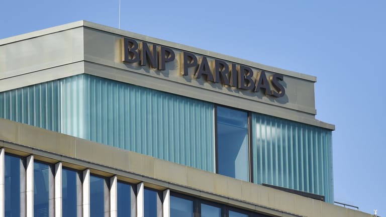 Niederlassung der BNP Paribas Bank in Frankfurt: Die Durchsuchung steht in Verbindung mit den illegalen Cum-Ex-Aktiendeals.