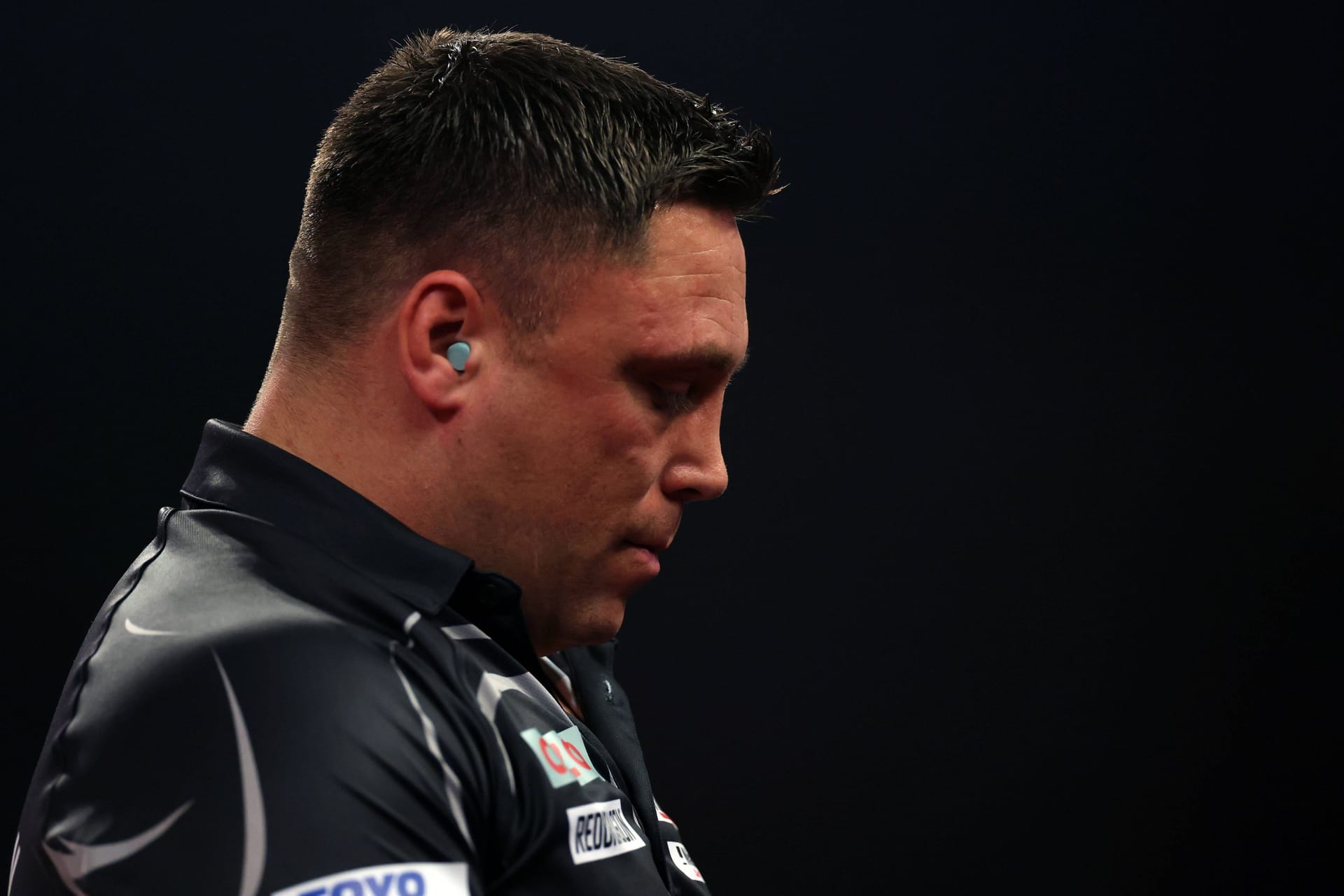 Gerwyn Price: Der "Iceman" war nach seiner Niederlage im Viertelfinale sehr frustriert.