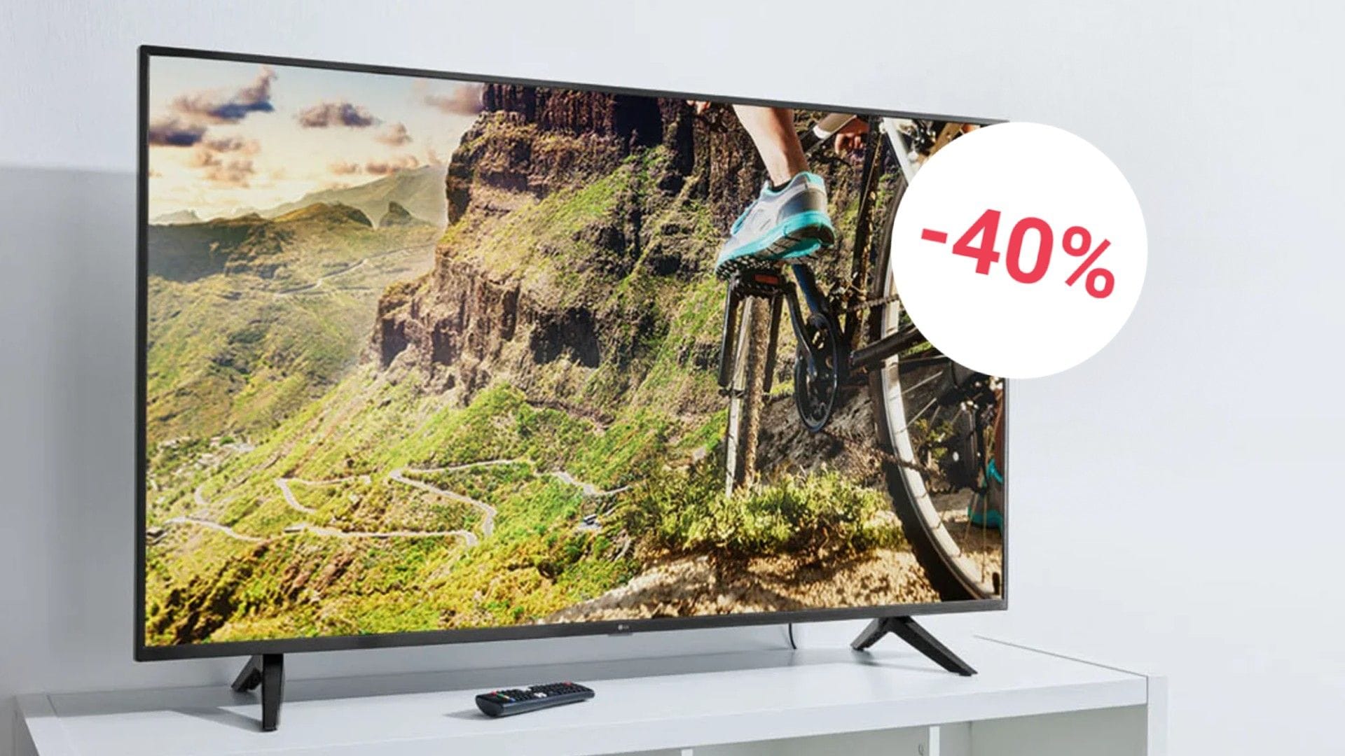 Der Fernseher von LG punktet mit 4K-Auflösung und 55 Zoll Diagonale.