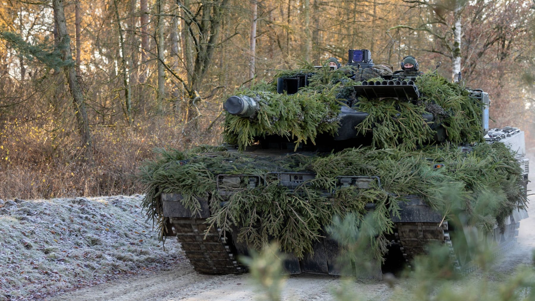 Rheinmetall could deliver more than 100 main battle tanks to Ukraine ...