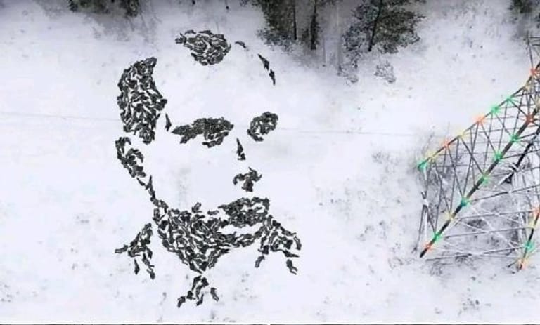 Bandera: Das Bild des umstrittenen Nationalisten am Computer geformt aus vermeintlichen Leichen löste in der Ukraine eine Welle derartiger Bilder aus.